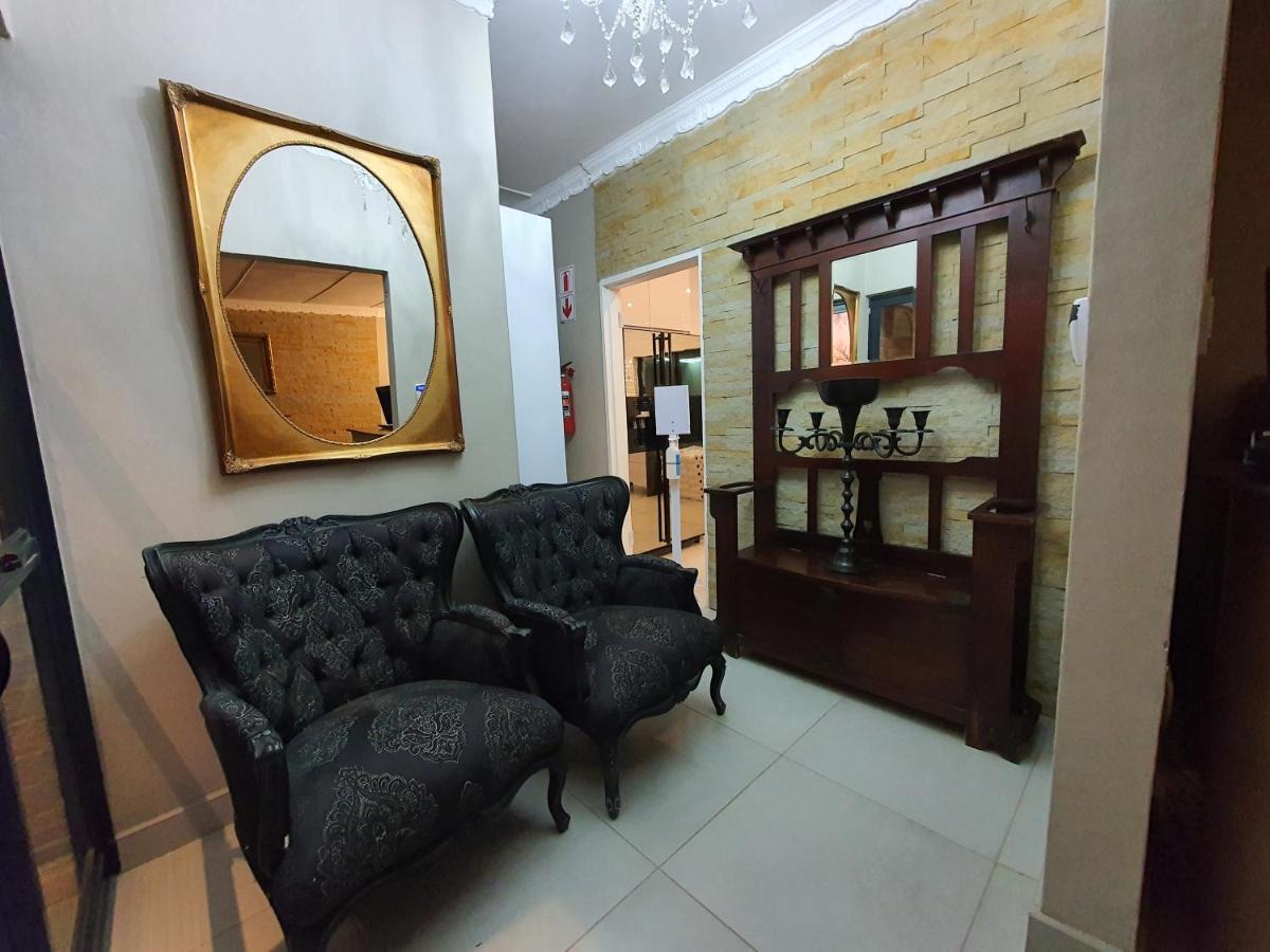 Le Grant Guesthhouse Aparthotel Kroonstad Exterior photo