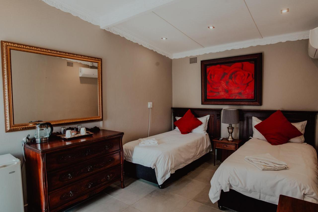 Le Grant Guesthhouse Aparthotel Kroonstad Exterior photo