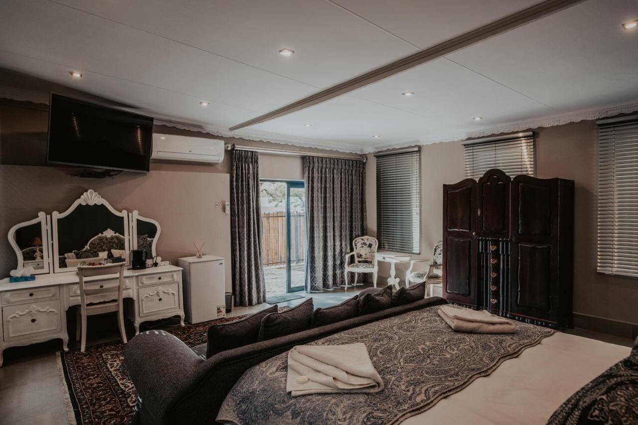 Le Grant Guesthhouse Aparthotel Kroonstad Exterior photo