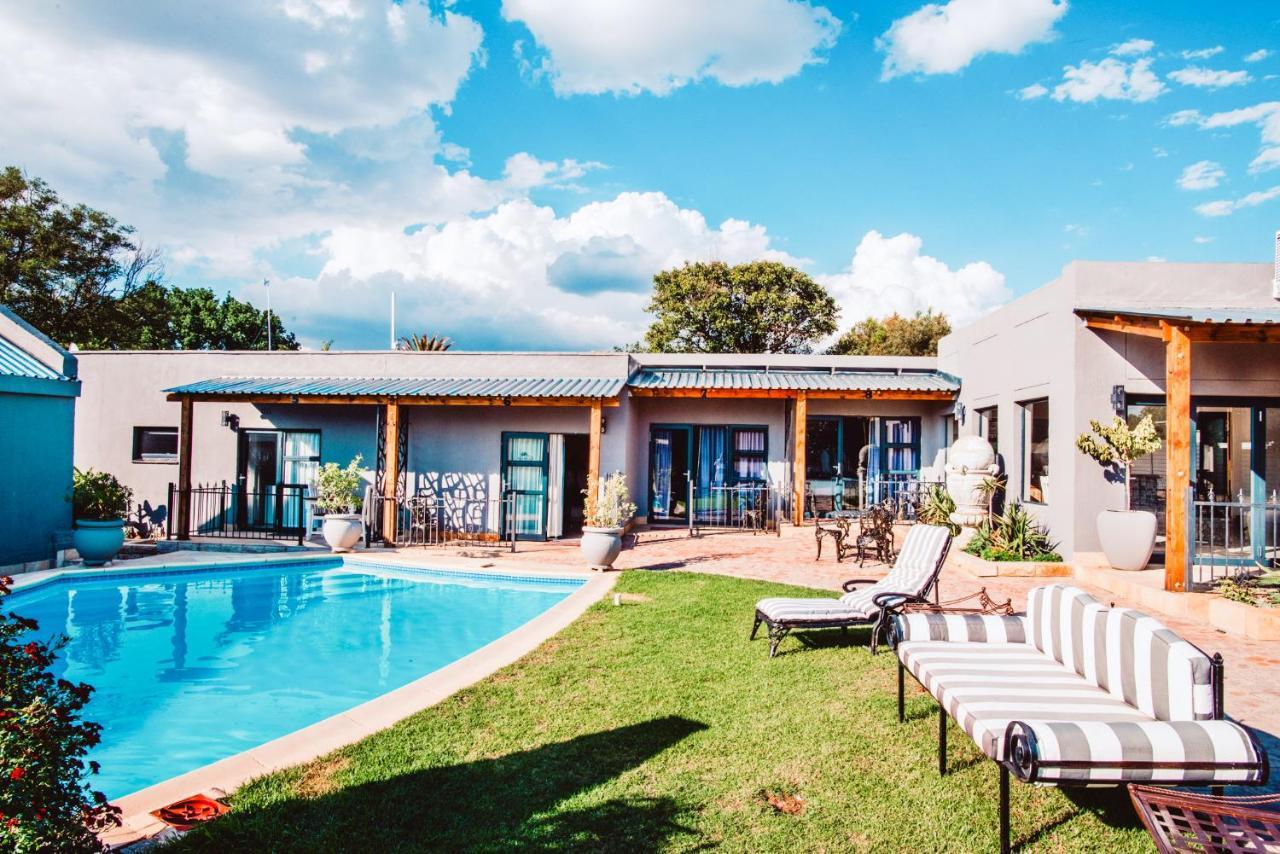 Le Grant Guesthhouse Aparthotel Kroonstad Exterior photo